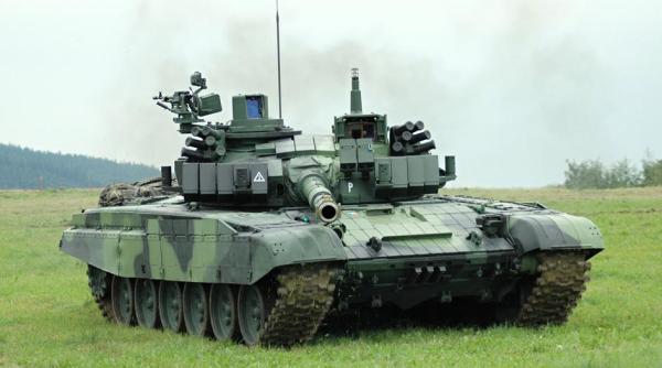 Cetățenii cehi au strâns 1,3 milioane de dolari și au cumpărat un tanc T-72 pentru a fi donat Ucrainei