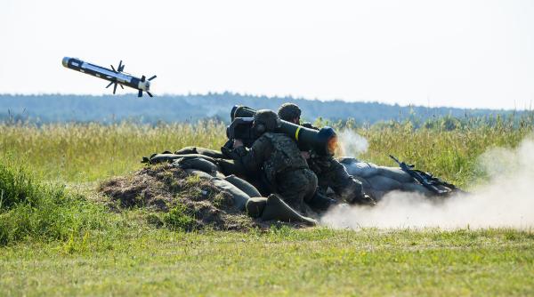 Forțele de Apărare Teritorială din Polonia au primit primele sisteme de rachete antitanc Javelin