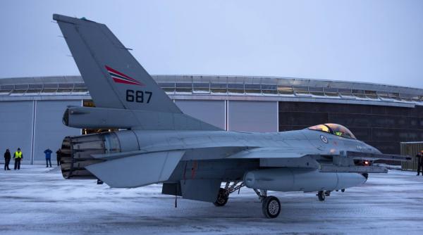 Dacă România nu se grăbește să semneze contractul pentru F-16, Bulgaria desfășoară o cursă contracronometru pentru Viper