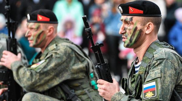 O unitate rusă de elită a pierdut 300 de soldaţi în urma unui atac al armatei ucrainene. Militarii ruşi îşi acuză comandantul de incompetenţă