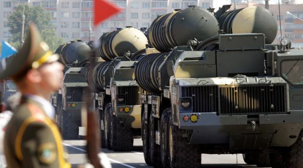 S-300 și obuzierele de 152 de mm sunt pe lista armelor Bulgariei, solicitate de Kiev. Acestea se adaugă cererilor de Su-25 și MiG-29 