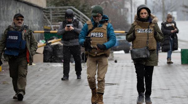 Statul major general al armatei ucrainene a retras acreditările mai multor jurnalişti occidentali: Au relatat din Herson fără consimţământul comandanţilor militari