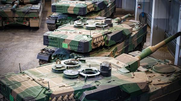 Razboiul din Ucraina ''a trezit din somn'' industria de armament din Europa de Est: Producători de armament au început să îşi majoreze capacităţile de producţie