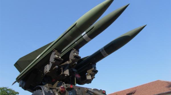 Ucraina e mulțumită de sistemul Hawk, aflat și în dotarea Armatei României. ”Nu sunt mai vechi decât S-300 sau Buk. În plus, au fost modernizate”