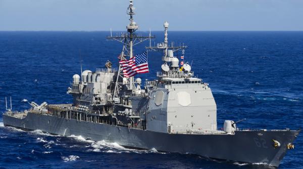 Armata chineză sustine ca a pus pe fuga crucişătorul american USS Chancellorsville din Marea Chinei de Sud U.S. Navy a comunicat că afirmaţiile Chinei sunt "false"