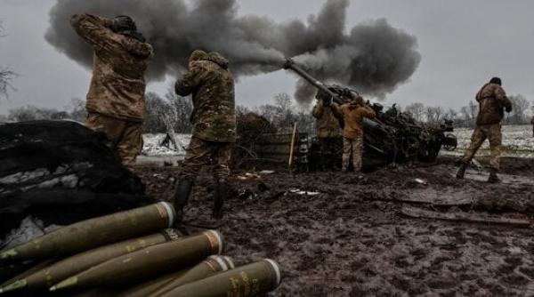 Wesley Clark: Dacă Forţele Armate Ucrainene cad într-o capcană la Bakhmut, Rusia câștigă temporar pe câmpul de luptă