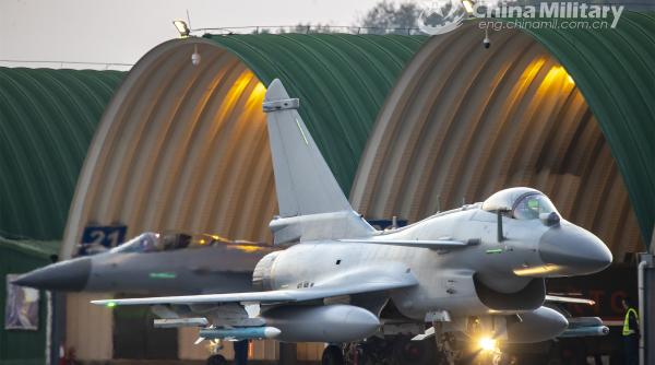 China nu e Rusia. Naumescu: China va ataca doar când va fi sigură de victorie și că SUA sunt „scoase din joc”