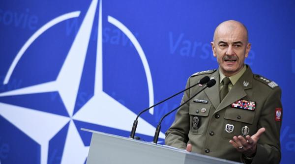 Generalul de vârf al Poloniei, înarmat cu „valize” de bani, caută să reînnoiască stocurile de armament: Cel mai mare punct de fricțiune la nivel global este capacitatea industriei