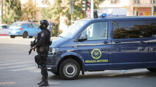 Două plicuri cu conţinut suspect, la sediul Ambasadei Ucrainei din Bucureşti. SRI: Plicurile au fost ridicate în vederea expertizării