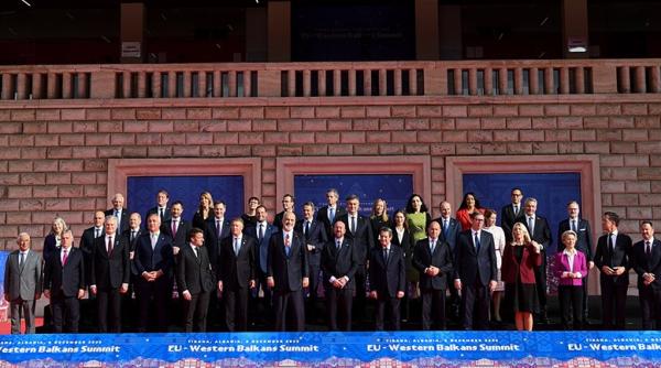 Summit-ul de la Tirana - mesaj clar pentru Balcanii de Vest: UE sprijină extinderea şi integrarea regională (Ursula von der Leyen)