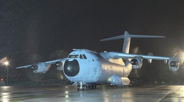 După mai bine de 10 luni, două avioane militare A400M ale Forţelor Aeriene Turce au plecat din Ucraina (Foto/Video)