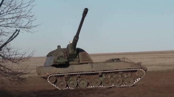Armata ucraineană a aruncat în luptă obuzierele germane PzH 2000 pentru apărarea oraşului Soledar (Video)