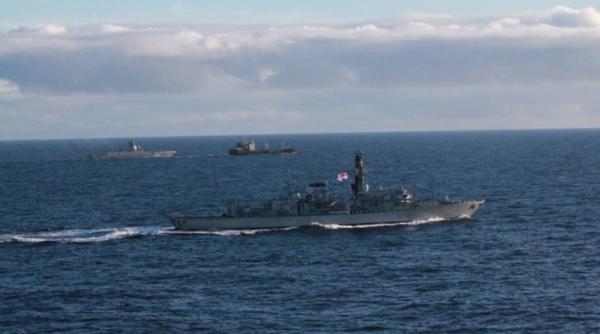 Înaintea sosirii fregatei Amiral Gorshkov, Rusia menține în estul Mării Mediterane o escadră formată din 10 nave și submarine