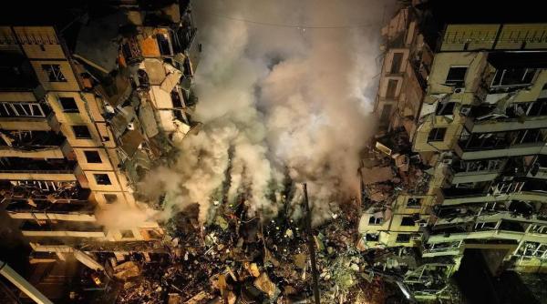 Arestări în Rusia după ce au fost depuse flori la Moscova în memoria morților din blocul din Dnipro lovit de o rachetă rusă