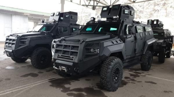 Canada anunţă că va livra Ucrainei 200 vehicule blindate Senator 4X4