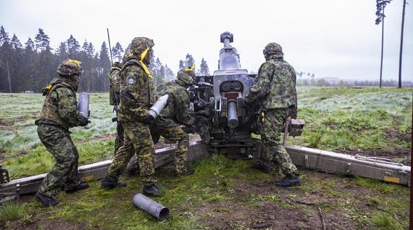Decizie fără precedent: Estonia își trimite toate obuzierele FH-70 de 155 mm în Ucraina