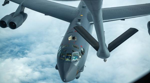 SUA se pregătesc pentru un posibil conflict militar cu China în zona Asia-Pacific: Cât de important este rolul aviaţiei militare de transport?