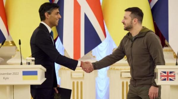 Președintele Ucrainei face prima vizită oficială în Europa și va ajunge astăzi în Marea Britanie