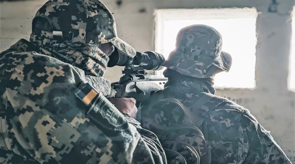 Pentagonul vrea să implementeze în Ucraina două programe catalogate ca top-secrete (WP)