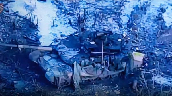 Momentul în care un alt tanc rusesc T-90M Proryv este distrus (Video). Forţele speciale ale SBU au desfăşurat o ''vânătoare pe timp de noapte''