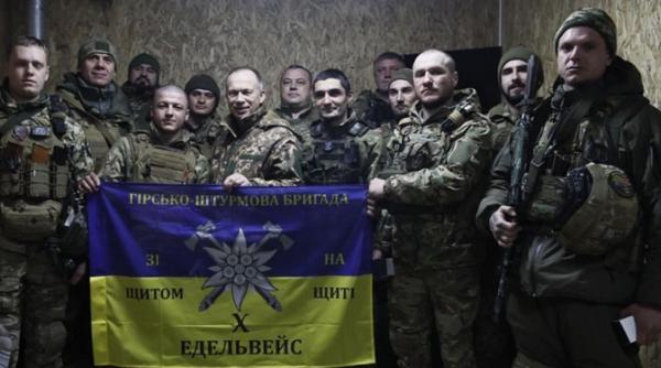 Frontul Bahmut: Armata ucraineană are în vedere să-şi consolideze poziţiile, pe fondul speculaţiilor despre o eventuală retragere 