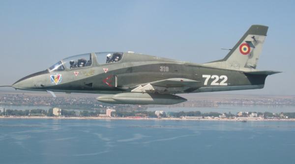 Avioanele IAR-99 Șoim ale României, cu avionică avansată și afișaj pe cască. Elbit modernizează și IAR 330 cu noul sistem BrightNite