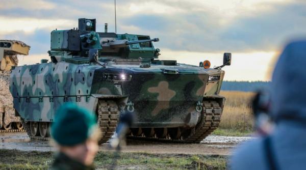 Industria poloneză de apărare, angajată într-un nou program militar. După IFV-ul Borsuk se anunţă dezvoltarea unui nou vehicul de luptă care să facă echipă cu M1A2 SEPv3 Abrams 