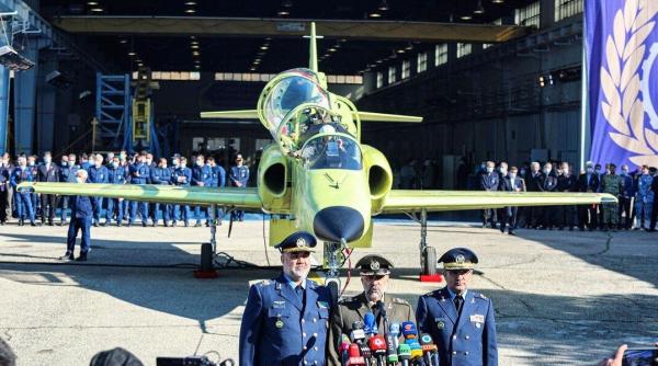 Iranul și-a prezentat noul avion pe care vor fi pregătiți piloții de Su-35: Avionul de antrenament Yasin