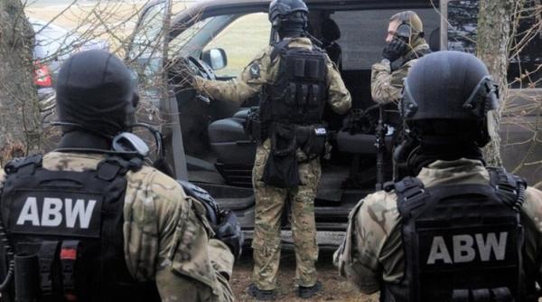 Ministrul polonez al Apărării confirmă destructurarea unei rețele de spionaj care monitoriza transporturile de armament occidental către Ucraina