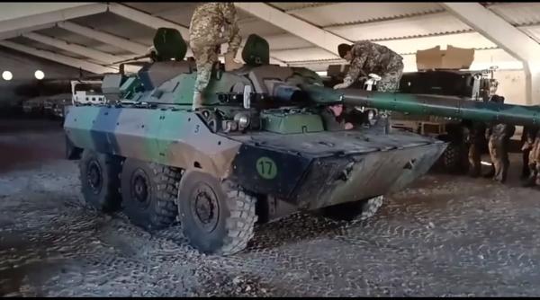 Forțele Armate Ucrainene au publicat imagini din timpul utilizării unui vehicul blindat de luptă francez AMX-10RC (Foto/Video)