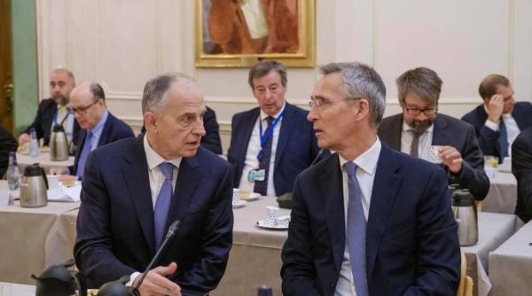 Mandatul lui Mircea Geoană în conducerea celei mai puternice alianțe militare din istorie - prelungit. „NATO va apăra fiecare cetățean din cei peste 1 miliard din statele membre”