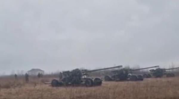 Cu un deficit mare de artilerie, Armata ucraineană apelează la echipamente din anii 1950. Tunul antiaerian KS-19 e folosit împotriva țintelor terestre