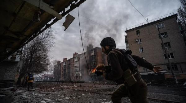 Ceasiv Iar, poarta de intrare în iad. Ucraina ține cu dinții de Ceasiv Iar, ultimul punct logistic care duce la Bahmut