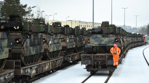 SUA și China acoperă peste 50% din cheltuielile militare la nivel global, în timp ce Arabia Saudită depășește statele europene