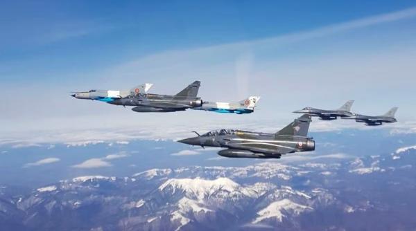 Una din ultimele misiuni ale MiG-21 românești: Manevre de luptă și simularea de confruntări aeriene cu avioane F-16 ale SUA