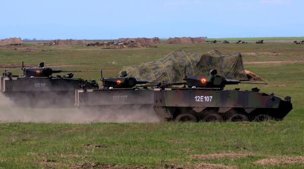 TAB-77 și Zimbrii care se stricau în misiune sunt istorie. Demonstrație de forță Piranha 5 românești: Marș de 1.000 km a blindatelor de luptă