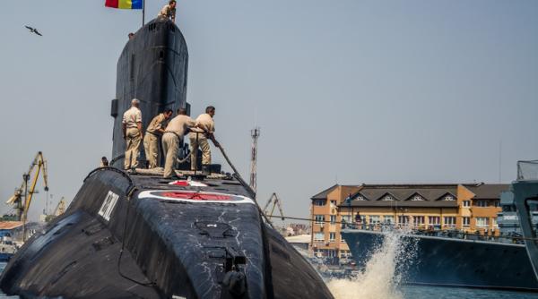 De ce România păstrează încă Delfinul deși submarinul nu va mai intra niciodată în submersiune. Motivul principal nu e antrenamentul 