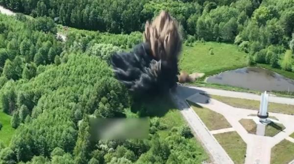 Rușii aruncă în aer un drum aflat la granița dintre Ucraina, Rusia și Belarus, temându-se de o ofensivă (Foto/Video)