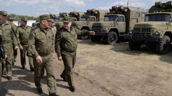 Rușii mizează în continuare pe tancuri și artilerie: Ministrul apărării a solicitat extinderea în continuare a capacităților de producție