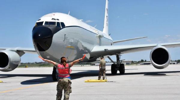 SUA și-au transferat în Europa singura aeronavă pentru monitorizare nucleară. Este vizată situația de la centrala din Zaporojie