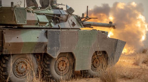 De ce tancurile ușoare franceze AMX-10 au probleme în Ucraina. Blindatul francez e foarte mobil, dar vine cu un dezavantaj major