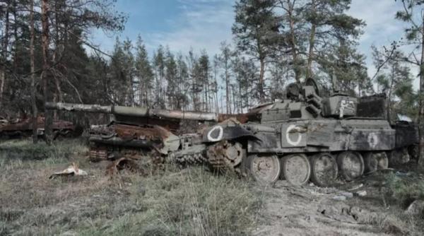 Amiral britanic: „Armata rusă și-a pierdut jumătate din potențialul de luptă în Ucraina, inclusiv 2.500 de tancuri”