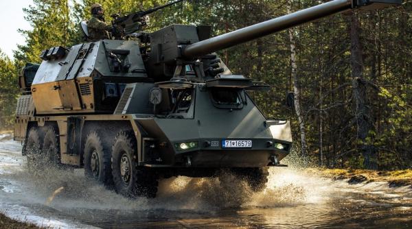 Ucraina va primi un lot important de tunuri autopropulsate Zuzana 2 din Slovacia
