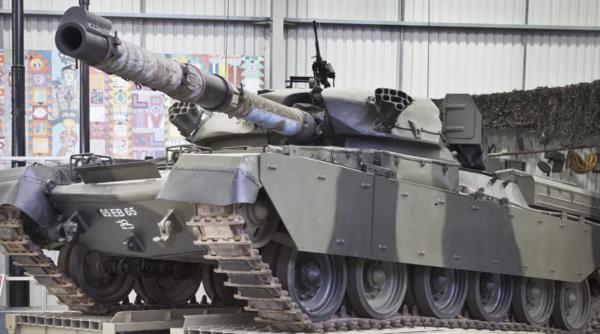 Tancurile britanice Chieftain, pregătite pentru Ucraina. Predecesorul Challenger 1 produs în 1960 e însă peste T-55, T-62 și chiar T-72 rusești