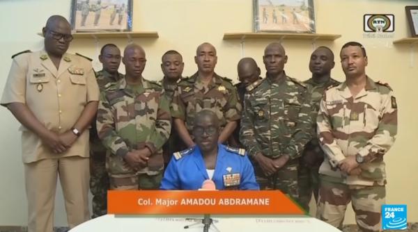 Lovitură de stat în desfășurare: Militarii din Niger raportează răsturnarea regimului președintelui Bazoum