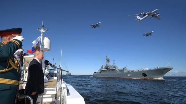 Rușii se tem de un atac cu drone în timpul paradei de Ziua Marinei de la Sankt Petersburg: Ce măsuri de securitate au fost luate?