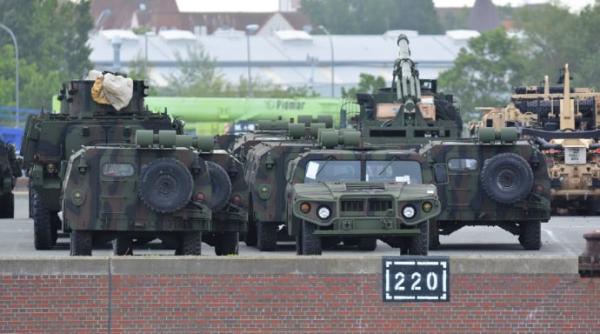 Armata SUA a trimis în Germania ''false vehicule militare rusești'' (Foto): Vor fi utilizate pentru pentru a antrena abilitățile cognitive ale soldaților