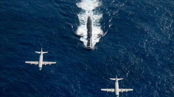 De ce își încordează Rusia nestingherită mușchii pe mare? Ciorobea: Un P-3 Orion poate scufunda un submarin, dar nu o va face. Lipsesc navele de monitorizare