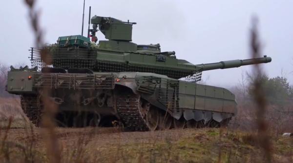 Mult lăudatul tanc rusc T-90M Breakthrough continuă să fie în centrul atenţiei (Foto): A fost dezasamblat pentru piese de schimb chiar pe front