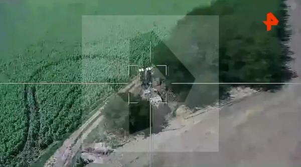 Propaganda rusă a relatat despre distrugerea unui sistem ucrainean IRIS-T de către o dronă Lancet, dar a uitat să precizeze că era o machetă (Video)